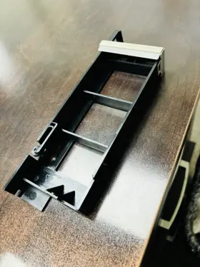100-563-610 Emc 040-002-478 Blank Filler Module #2