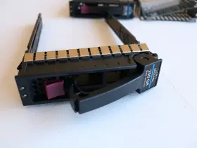 458926 Hp 2x 3.5 Inch Sata Sas Hdd Tray Caddy Hot Swap Ml350 Ml370 G6 G7 Server 458926 Hp 2x 3.5 Inch Sata Sas Hdd Tray Caddy Hot Swap Ml350 Ml370 G6 G7 Server