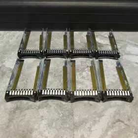 00e7600 Ibm L38552 Lot Of 8 - X3850 X3550 X3650 2.5 Inch Sas Sata Drive Tray Caddy