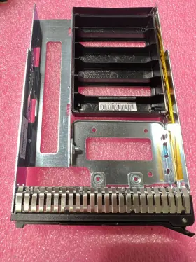 Sm17a22175 Lenovo 01pe535 Gen4 3.5 To 2.5 Toolless H/s Drive Tray M5 #2 Sm17a22175 Lenovo 01pe535 Gen4 3.5 To 2.5 Toolless H/s Drive Tray M5 #2