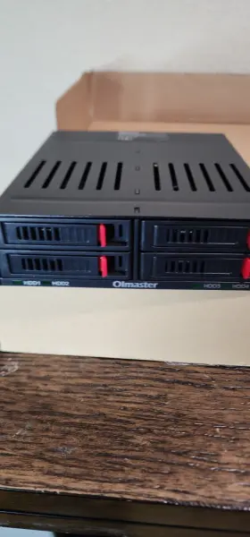 Olmaster 372484200256 4-bay Mobile Rack Backplane 4 Bay Hdd Cage 2.5in Chassis 5.25in Drive