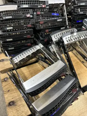 01-sc93301-xx00c104 Supermicro 5x Lot 3.5 Inch Sas/sata Server Hard Drive Caddy Tray 01-sc93301-xx00c104 Supermicro 5x Lot 3.5 Inch Sas/sata Server Hard Drive Caddy Tray